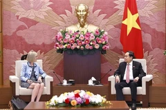 Le président de l'AN Trân Thanh Mân reçoit l'ambassadrice d'Australie au Vietnam Gillian Bird. Photo: VNA